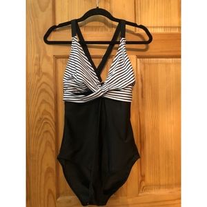 NWOT One piece bathing suit